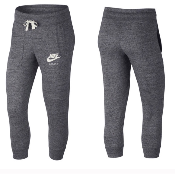 Nike Pants - Nike women’s vintage crop gray sweatpants large
